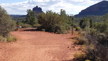 The trail divides.   Take the trail to the right and stay on Bell Rock Pathway.   