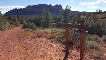 The trail divides.   Take the trail to the right and stay on Bell Rock Pathway.   Picture 16