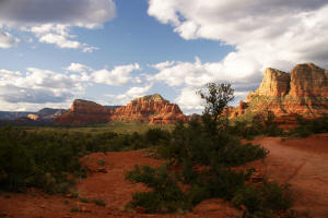 Looking Northeast along the Bell Rock Pathway