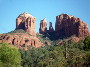 Crescent Moon Spirital Area Trail = Cathedral Rock