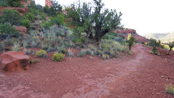 Templeton Trail at base of Bell Rock - Picture 28